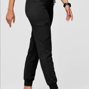 Figs Zamora jogger scrub pants: black, size M great shape!